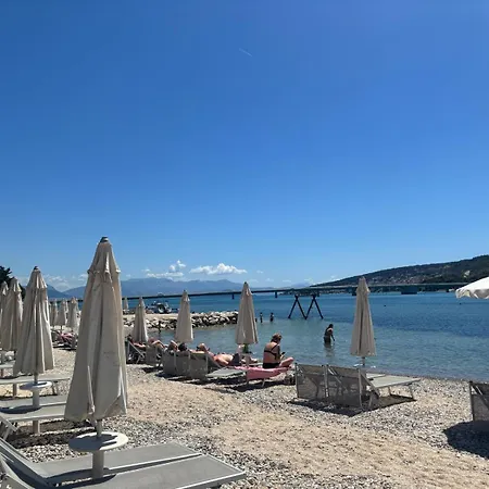Mare Blue Apartment *